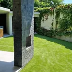 Loft Garden Villa - 4 Bedroom 3 Ba, Sleeps 10, 7 Min To Downtown