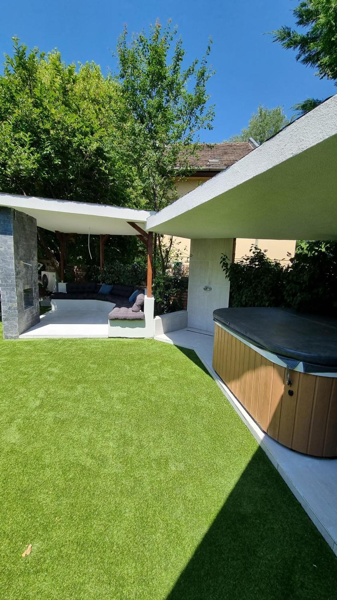 Loft Garden - 4 Bedroom 3 Ba, Sleeps 10, 7 Min To Downtown Villa