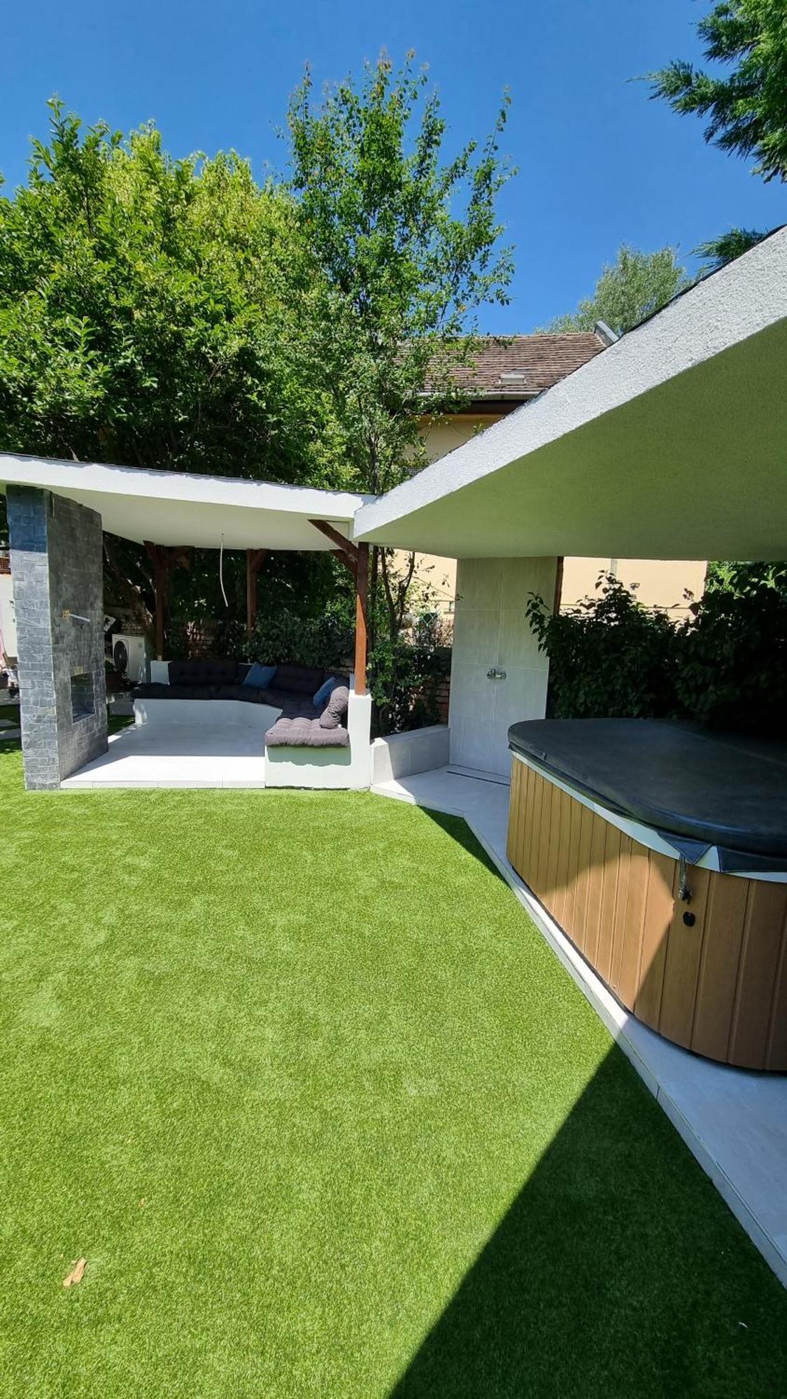 Loft Garden - 4 Bedroom 3 Ba, Sleeps 10, 7 Min To Downtown Villa *
