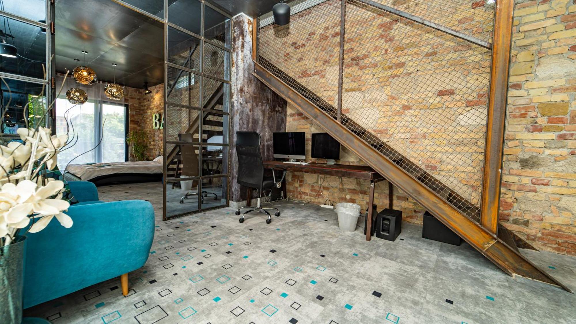Villa Loft Garden - 4 Bedroom 3 Ba, Sleeps 10, 7 Min To Downtown